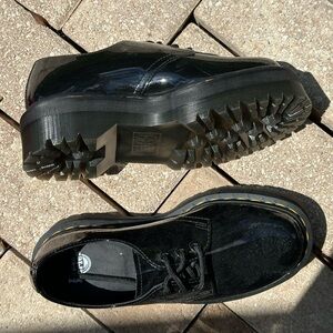 Dr. Martens Black Patent Leather Lace-Up Shoes NEVER WORN